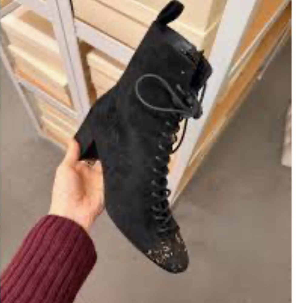 Italian leather A soliani Venezia boot Black floral suede Lace-Up Ankle Boots
